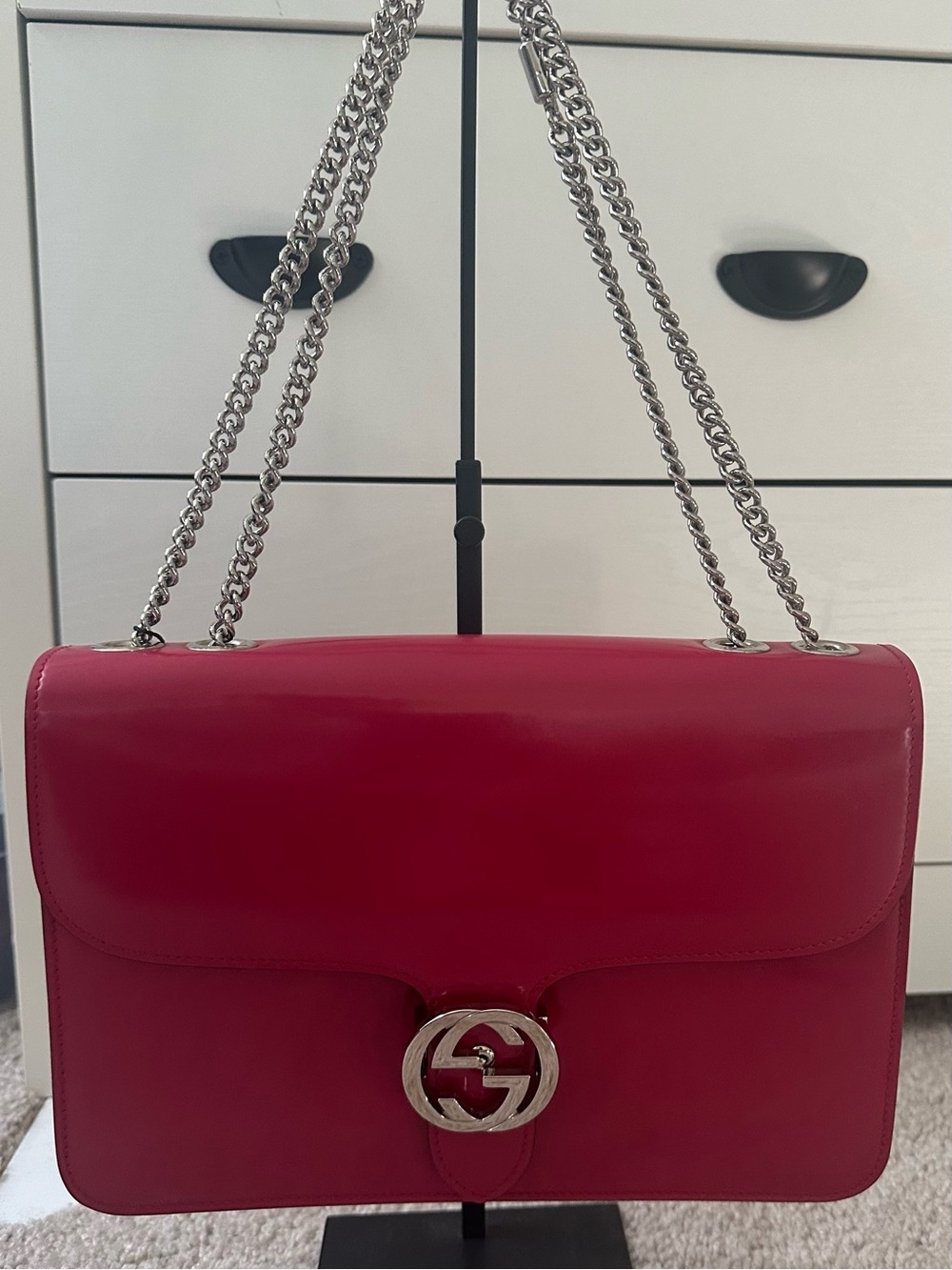 Gucci Fuchsia Patent Leather Shoulder Bag with Silver Chain